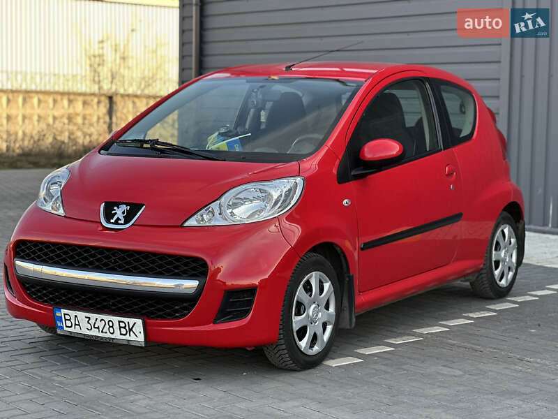 Хетчбек Peugeot 107 2011 в Кропивницькому