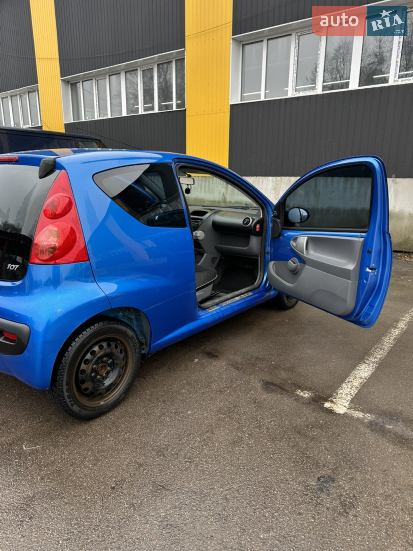 2011 Peugeot 107 - мініатюра 10