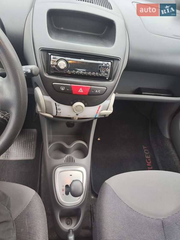 Хэтчбек Peugeot 107 2007 в Чернигове