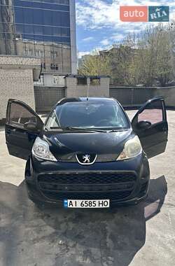 Хэтчбек Peugeot 107 2011 в 