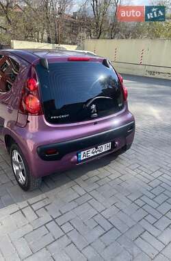 Хетчбек Peugeot 107 2014 в 