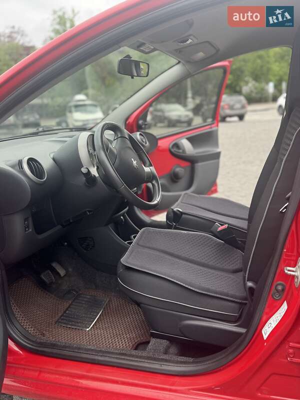 Хетчбек Peugeot 107 2012 в Харкові