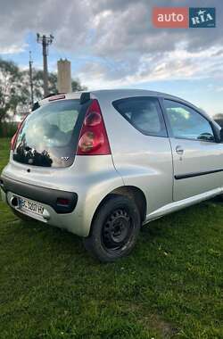 Хэтчбек Peugeot 107 2007 в 