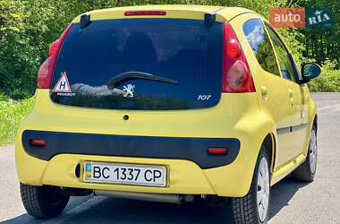 Хетчбек Peugeot 107 2012 в 