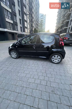 Хэтчбек Peugeot 107 2013 в Ивано-Франковске