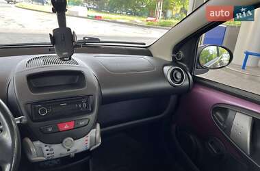 Хетчбек Peugeot 107 2012 в 
