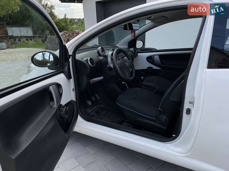 Хэтчбек Peugeot 107 2012 в Тернополе