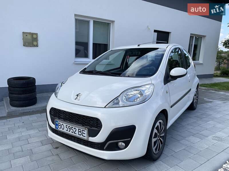 Хэтчбек Peugeot 107 2012 в Тернополе