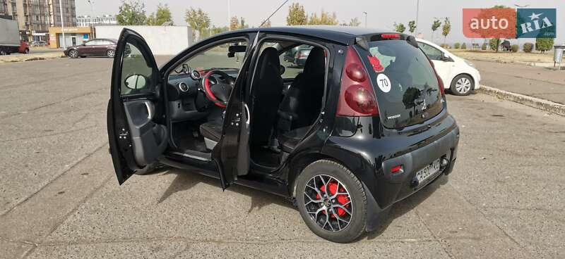 Хетчбек Peugeot 107 2011 в Черкасах
