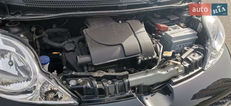 Хетчбек Peugeot 107 2011 в Черкасах