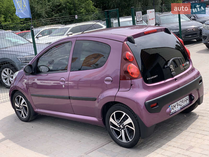 Хетчбек Peugeot 107 2014 в Бердичеві