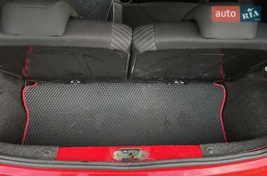 Хетчбек Peugeot 107 2012 в 