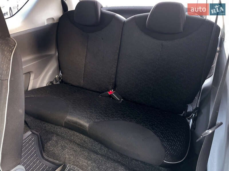 Хетчбек Peugeot 107 2011 в Одесі