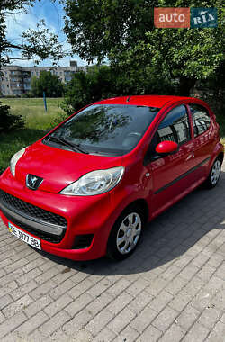 Хетчбек Peugeot 107 2011 в Чернівцях