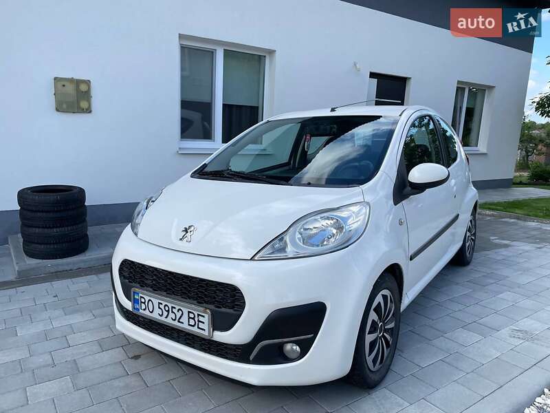 Хэтчбек Peugeot 107 2012 в Тернополе