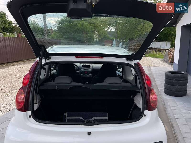 Хэтчбек Peugeot 107 2012 в Тернополе