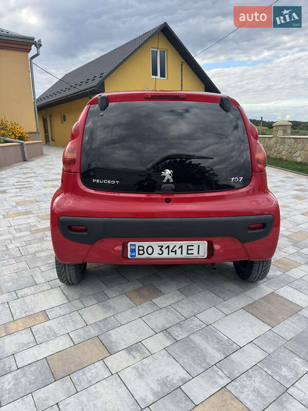 Хэтчбек Peugeot 107 2011 в Тернополе