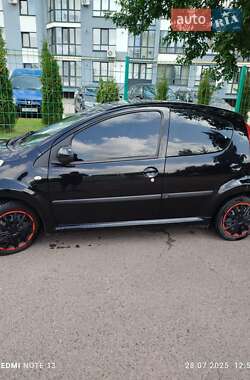 Хэтчбек Peugeot 107 2009 в Луцке