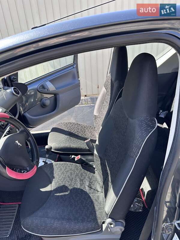 Хэтчбек Peugeot 107 2011 в Одессе