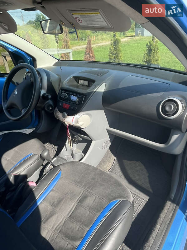 Хетчбек Peugeot 107 2007 в Мостиській