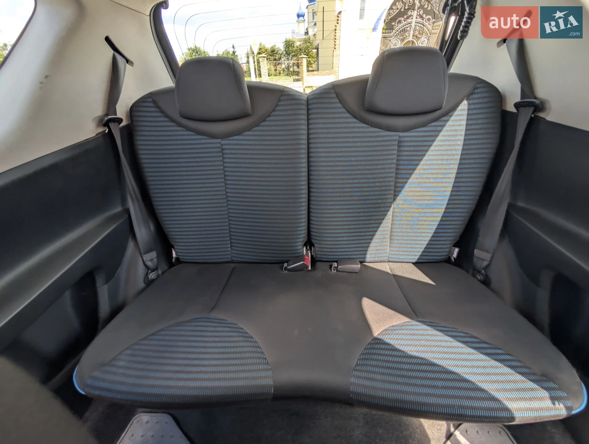 2012 Peugeot 107 - мініатюра 17