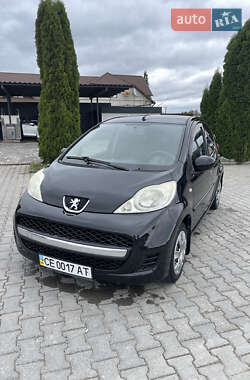 Хэтчбек Peugeot 107 2012 в Хотине