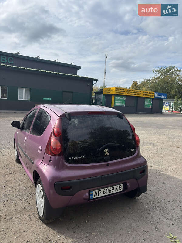 Хэтчбек Peugeot 107 2012 в Запорожье