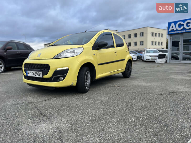 Хетчбек Peugeot 107 2012 в Києві
