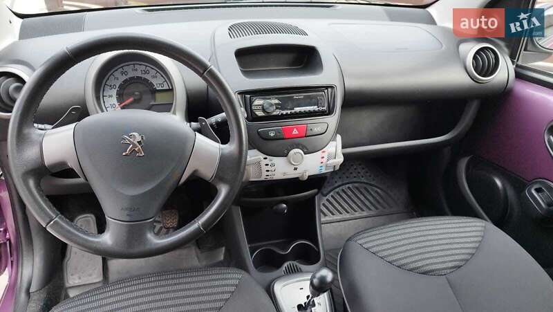 Хэтчбек Peugeot 107 2014 в Сколе