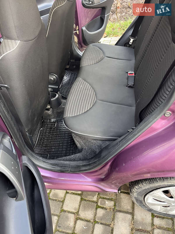 Хэтчбек Peugeot 107 2014 в Залещиках фото 9 Хэтчбек Peugeot 107 2014 в Залещиках