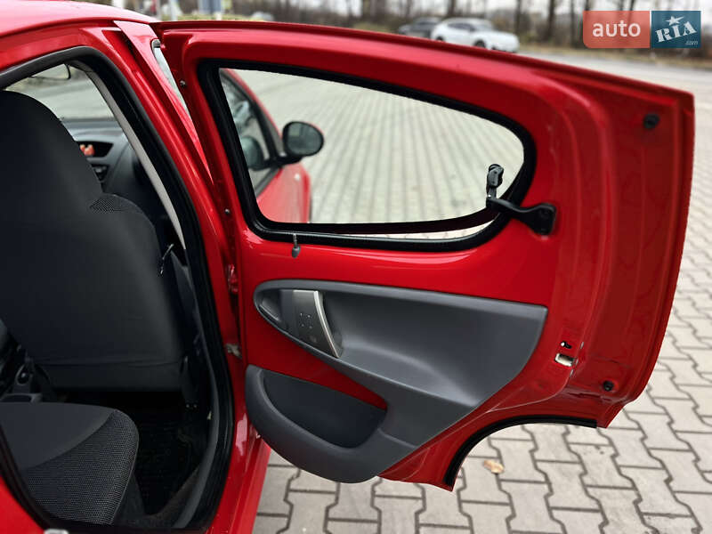 Хэтчбек Peugeot 107 2007 в Хмельницком