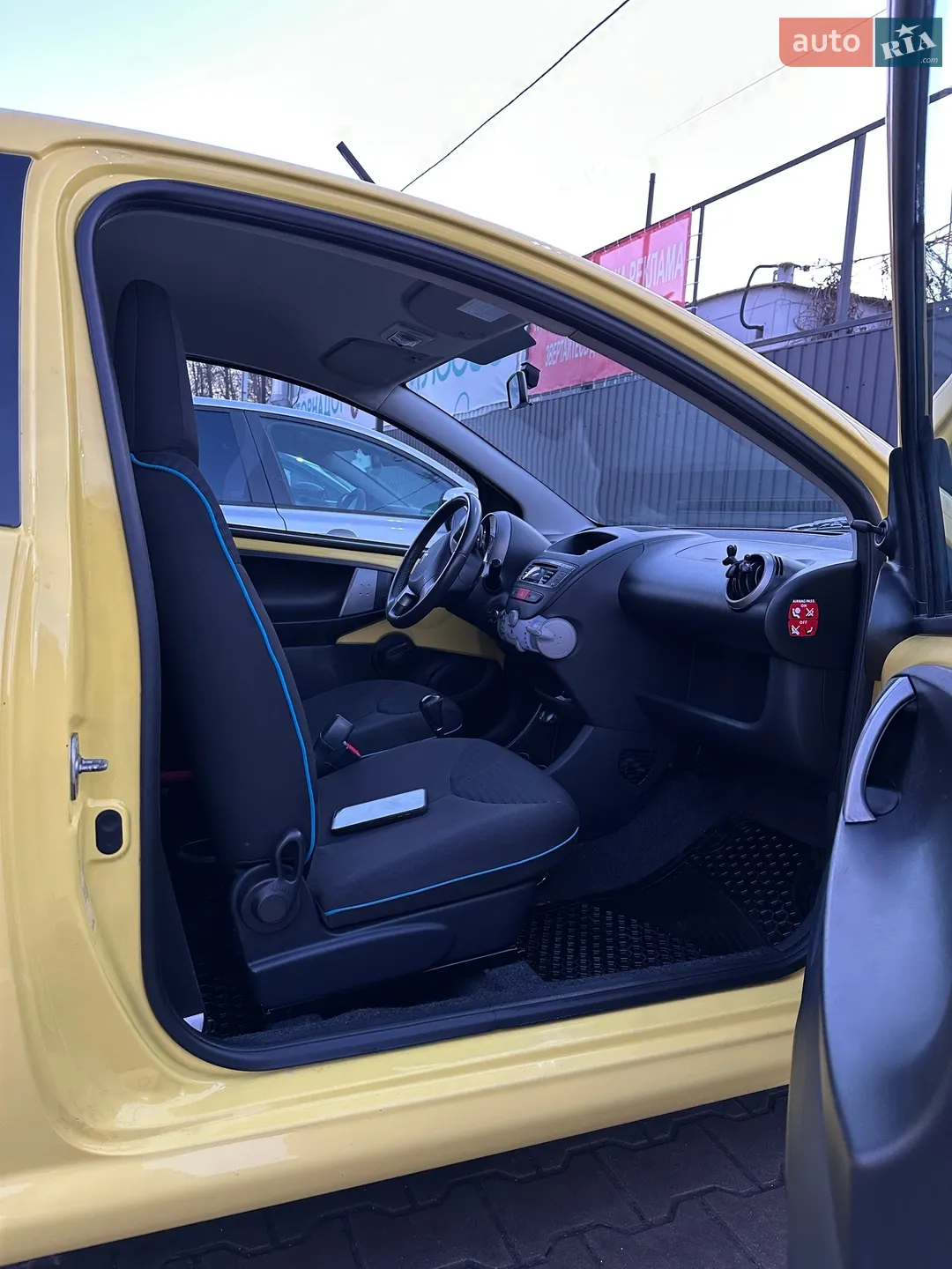 2012 Peugeot 107 - мініатюра 3