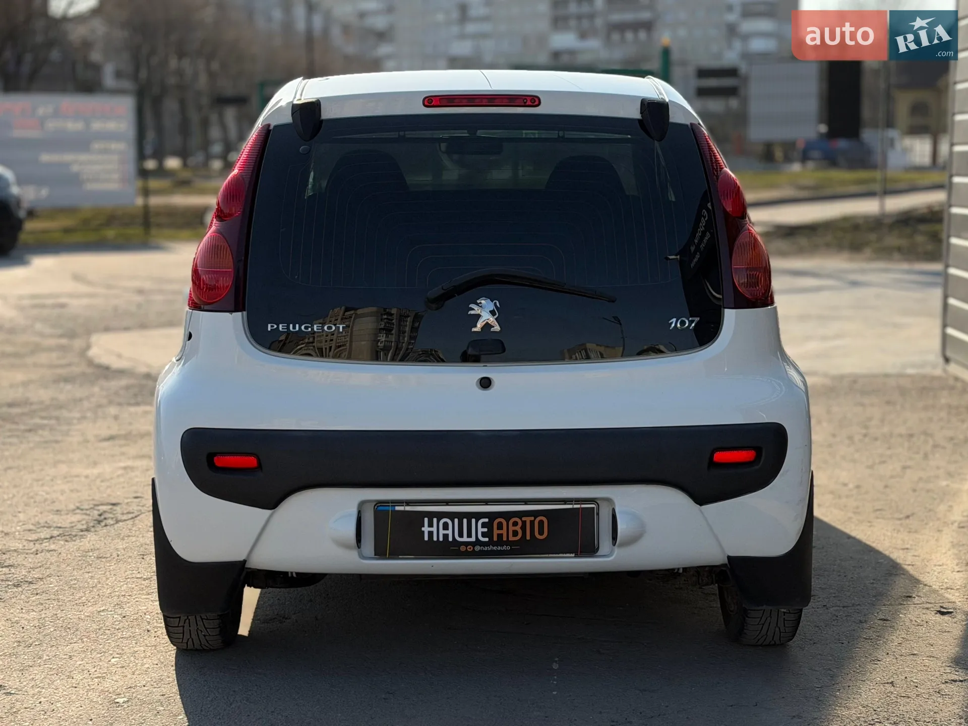 2014 Peugeot 107 - мініатюра 14