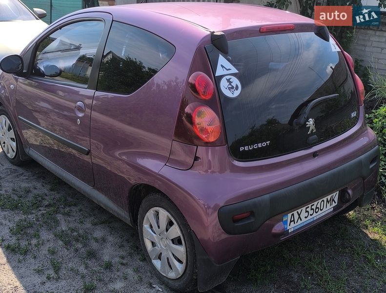 Хэтчбек Peugeot 107 2012 в Бабаях