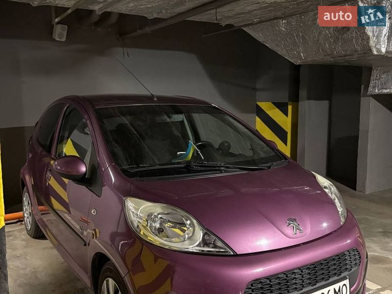 Хэтчбек Peugeot 107 2013 в Киеве