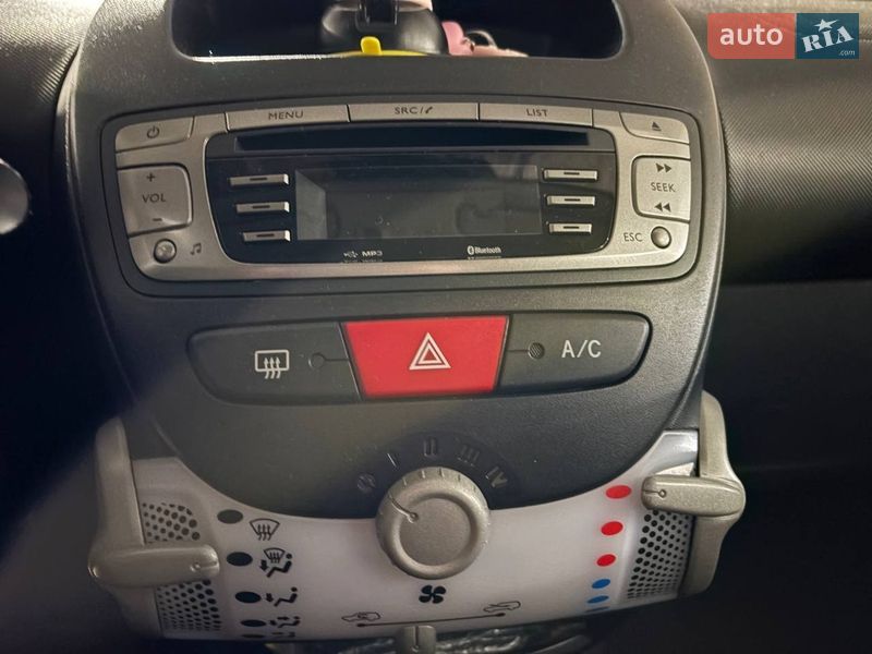 Хэтчбек Peugeot 107 2013 в Киеве