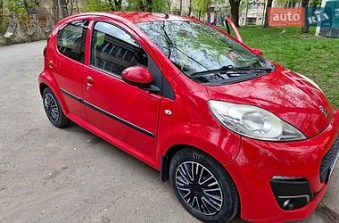 Хетчбек Peugeot 107 2012 в Тернополі