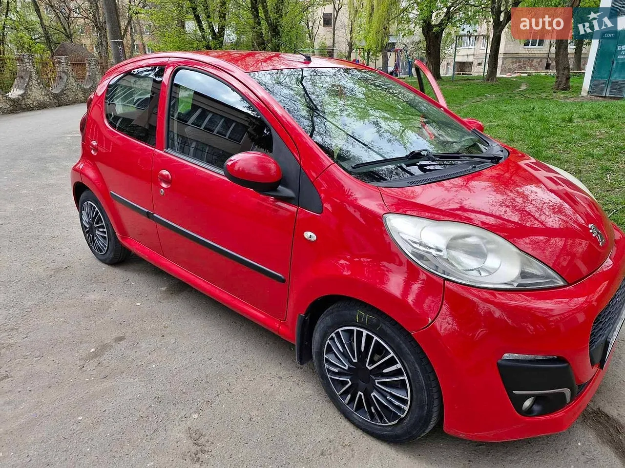 2013 Peugeot 107 - мініатюра 8