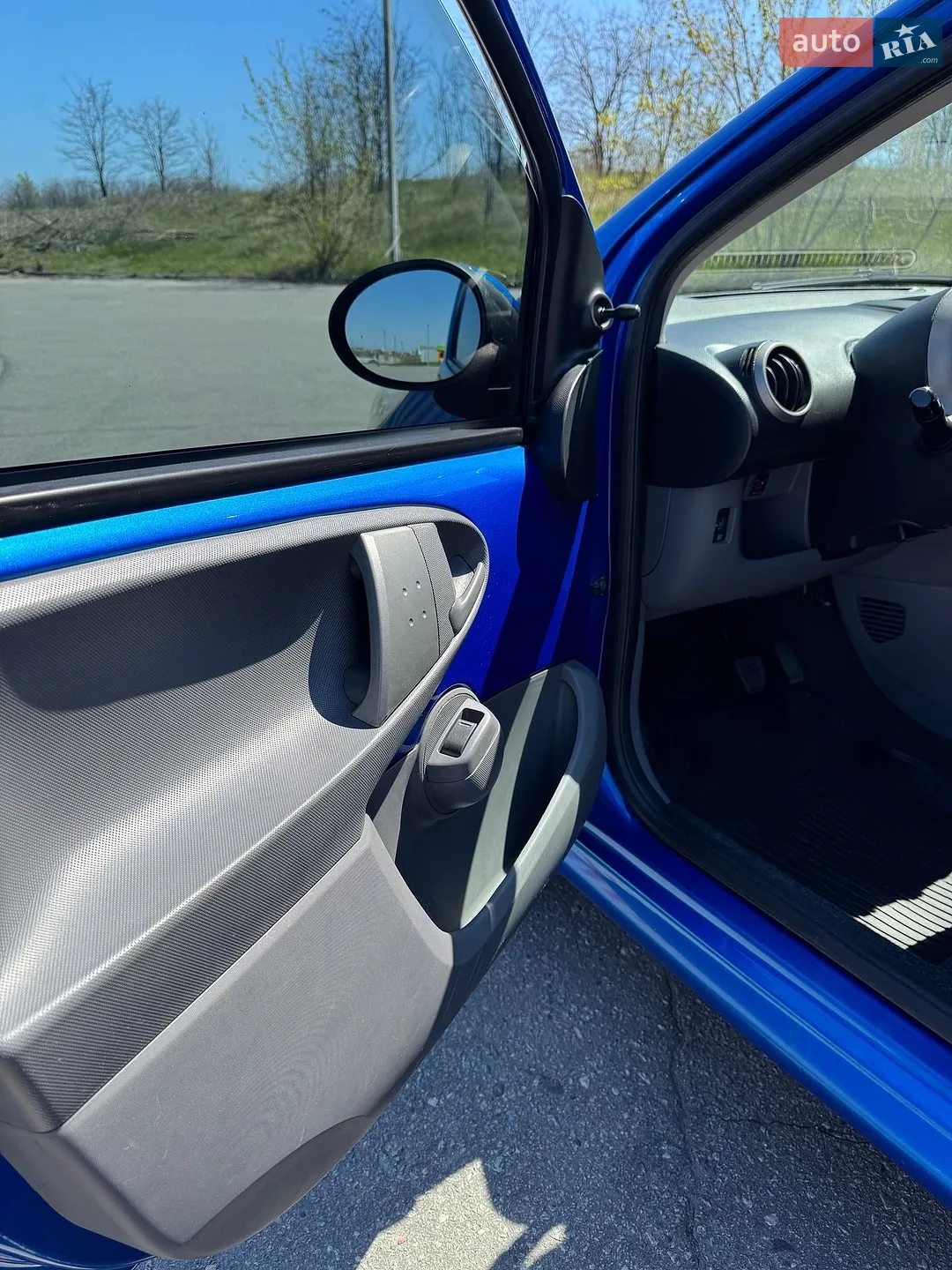 2010 Peugeot 107 - мініатюра 12