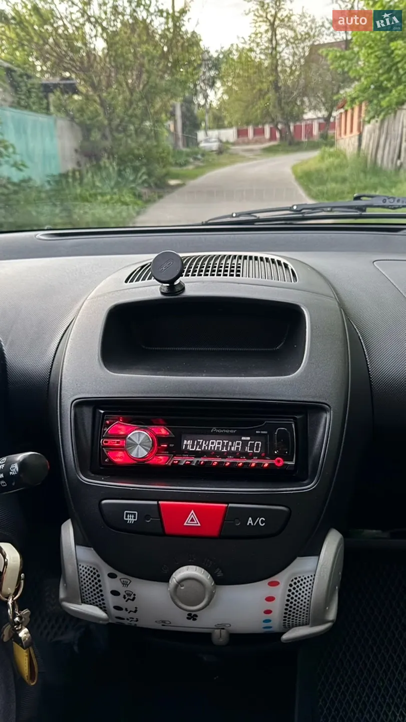 2013 Peugeot 107 - мініатюра 16