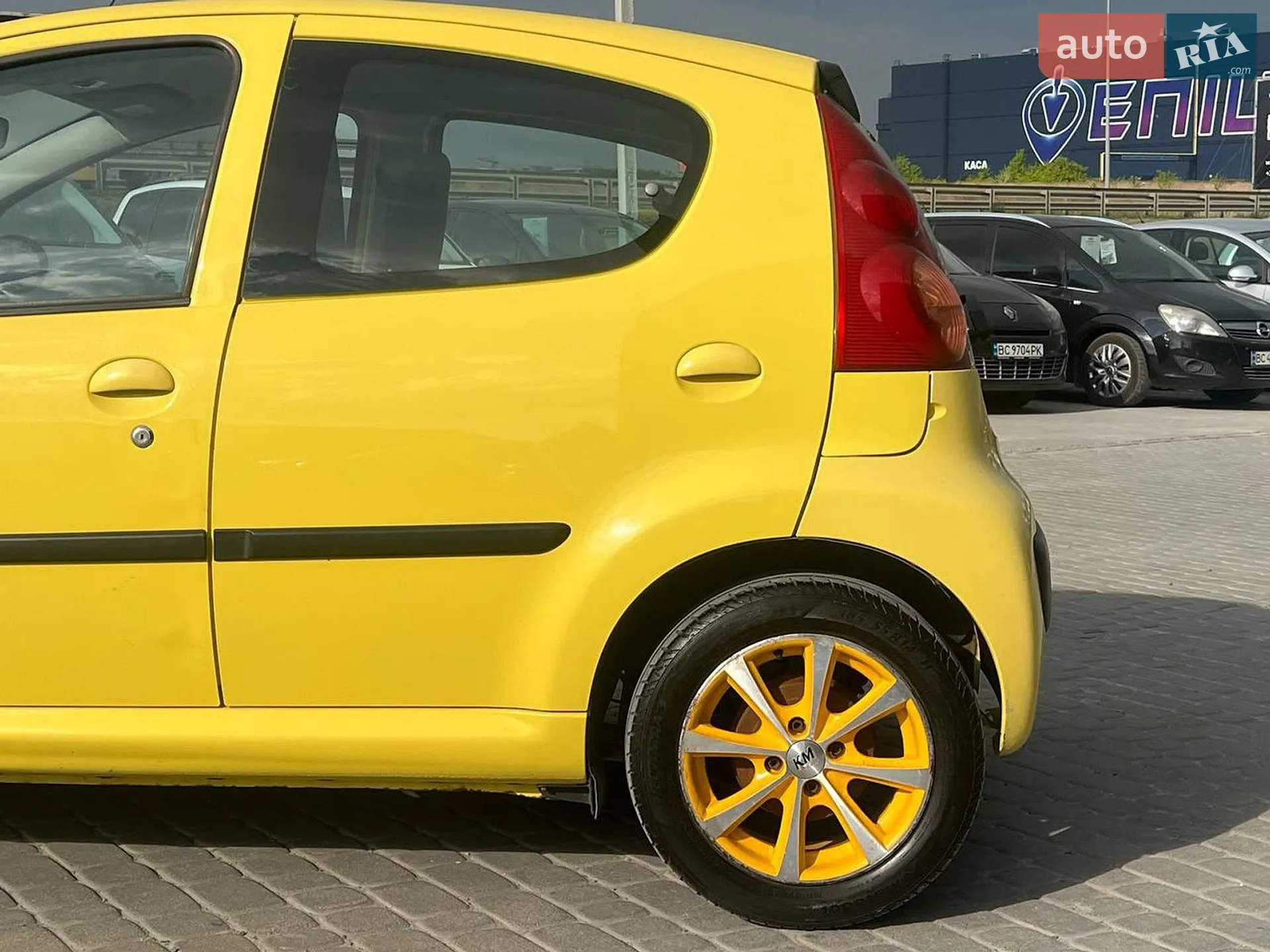 2010 Peugeot 107 - мініатюра 4
