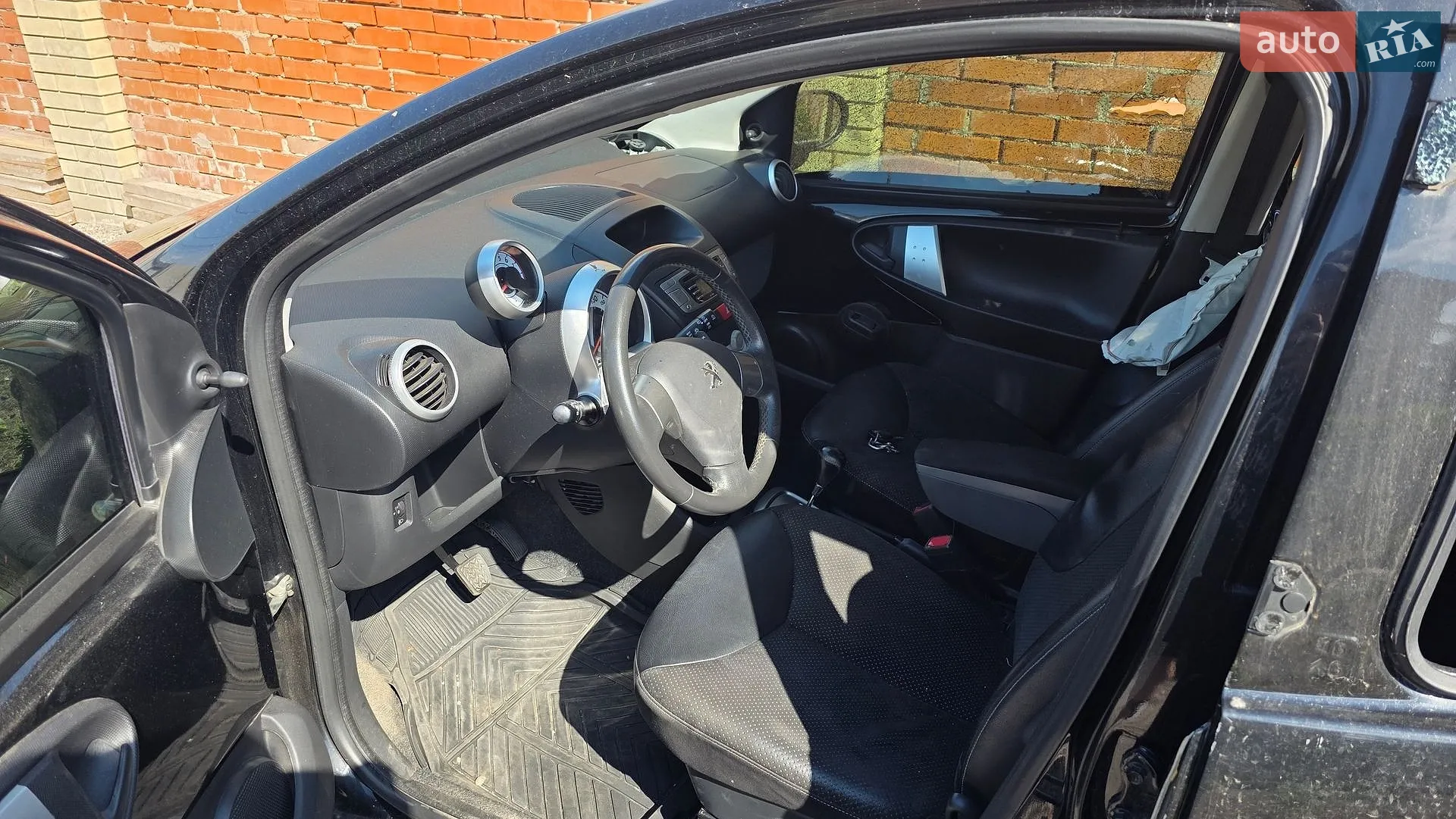 2012 Peugeot 107 - мініатюра 9