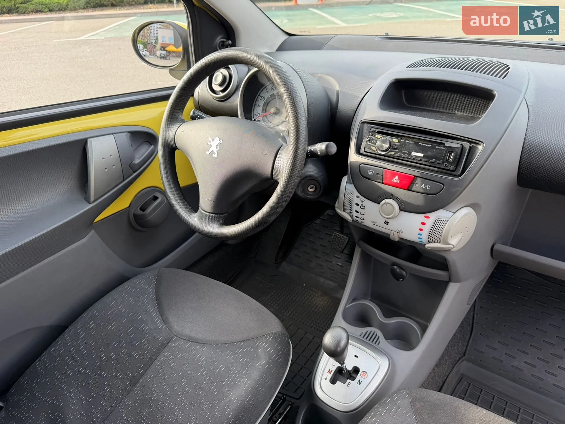 2011 Peugeot 107 - мініатюра 14