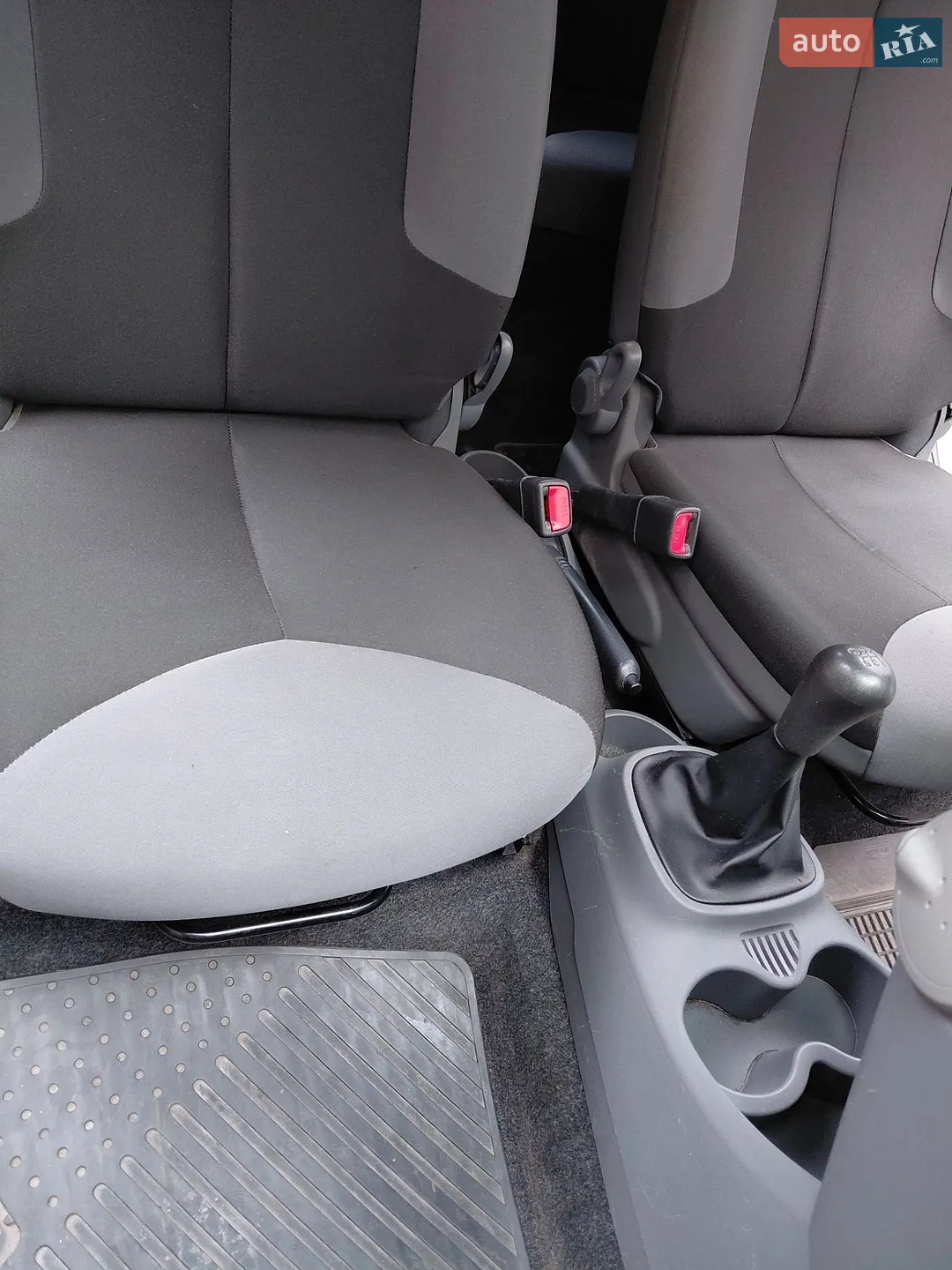 2011 Peugeot 107 - мініатюра 9