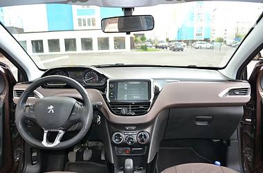 Внедорожник / Кроссовер Peugeot 2008 2014 в Киеве