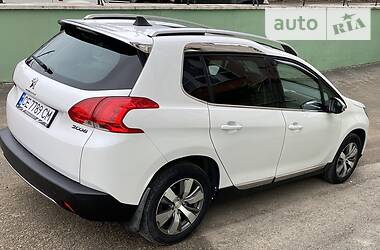 Хэтчбек Peugeot 2008 2014 в Черновцах