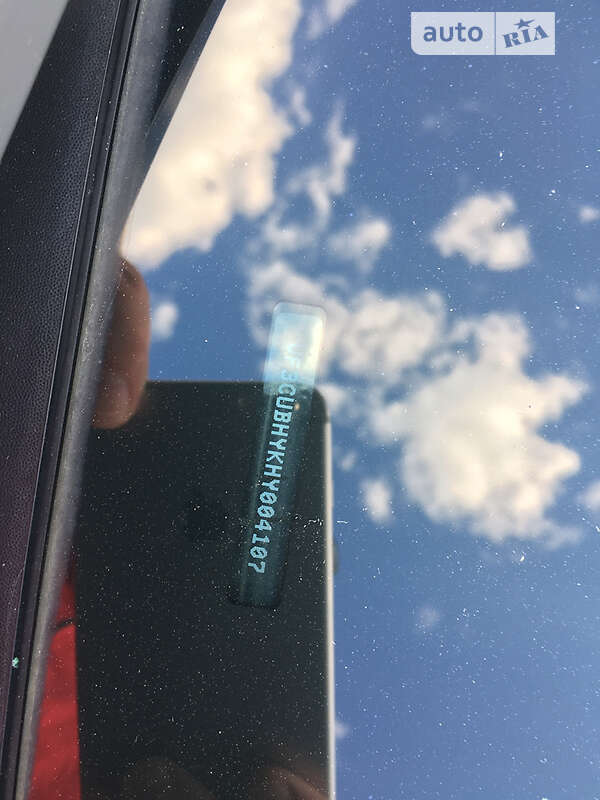 Позашляховик / Кросовер Peugeot 2008 2017 в Дубні