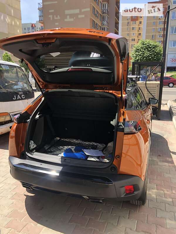 Позашляховик / Кросовер Peugeot 2008 2020 в Одесі
