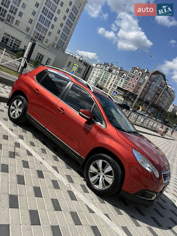 Внедорожник / Кроссовер Peugeot 2008 2014 в Хмельницком