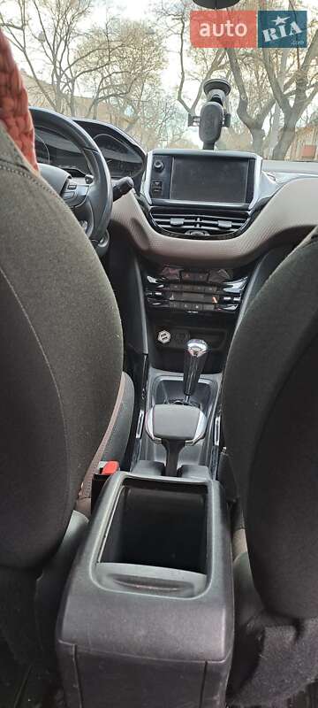 Позашляховик / Кросовер Peugeot 2008 2013 в Одесі фото 7 Позашляховик / Кросовер Peugeot 2008 2013 в Одесі